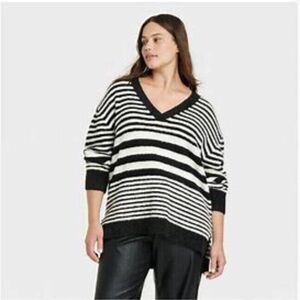 Ava & Viv Chic Striped Black and White Sweater Soft Fuzzy Comfy Plus Size 2X NWT